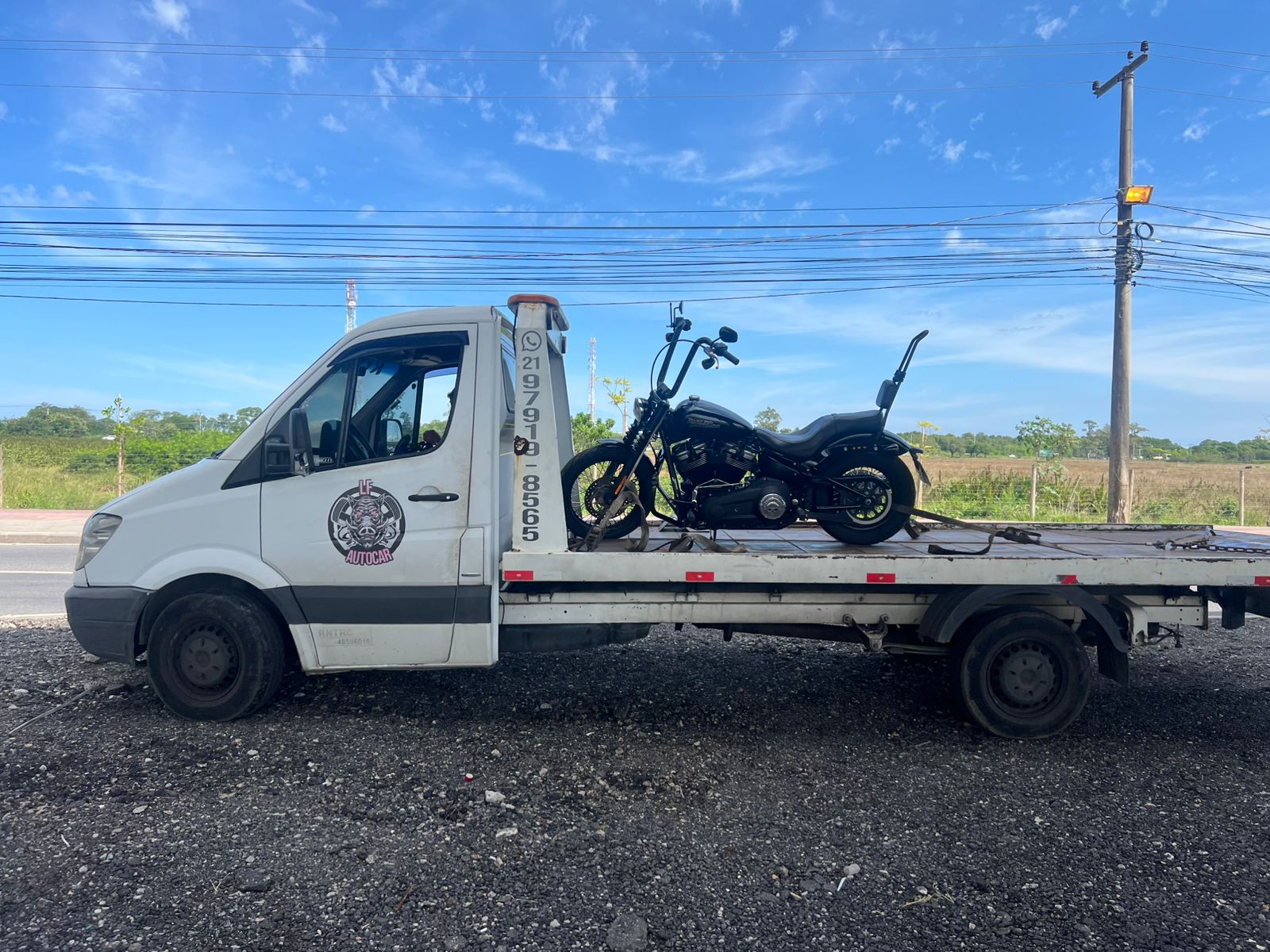 Moto rebocada